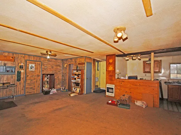 609 Lazy Acres Cir, Pottsboro, TX 75076