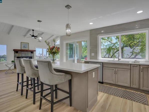 2271 Yale St, Martinez, CA 94553