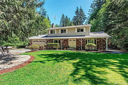 3108 244th Ave NE Photo 1
