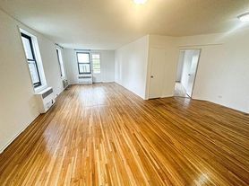 100-25 Queens Blvd, Forest Hills, NY