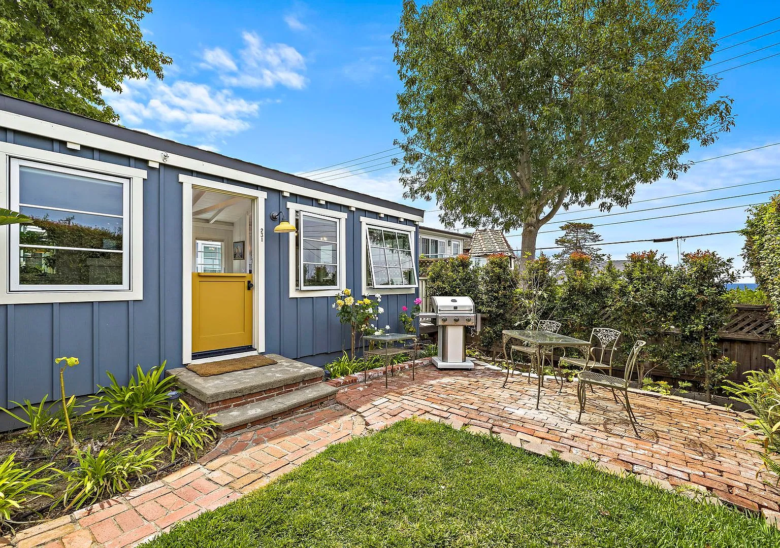 Mariposa Cottages — Photo 3
