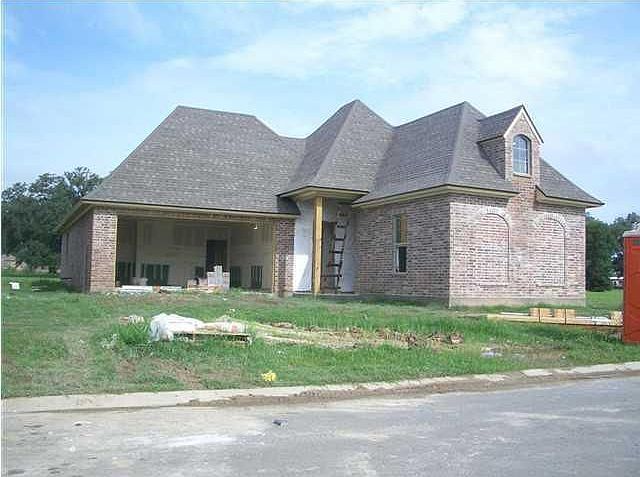 1st image of 202 Brook Hill Dr