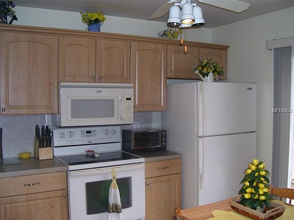 3rd image of 4034 Corkwood Ct