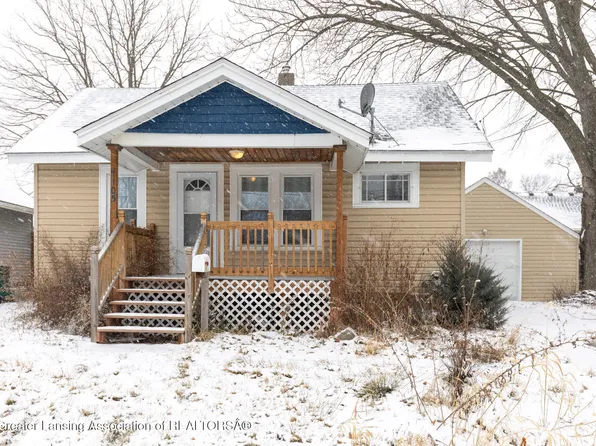 1105 Comfort St, Lansing, MI 48915