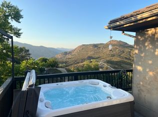 937 Peutz Valley Rd, Alpine, CA 91901
