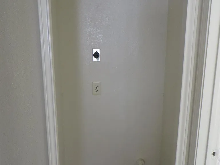 2217 Katy Ln #C — Photo 15