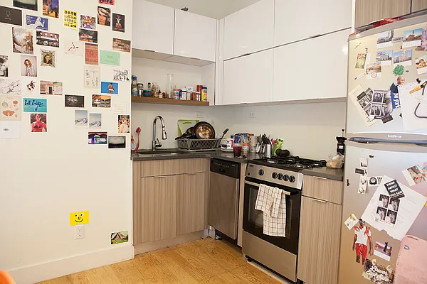 Rented by P Management | media 23