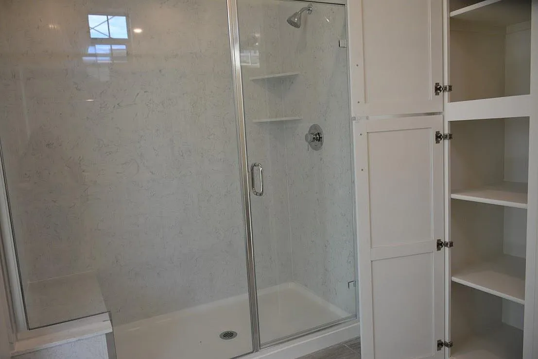 2 bed, 2.5 bath, 1452 sqft, $3,700 — Photo 4