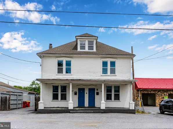 205 N Queen St, Shippensburg, PA 17257