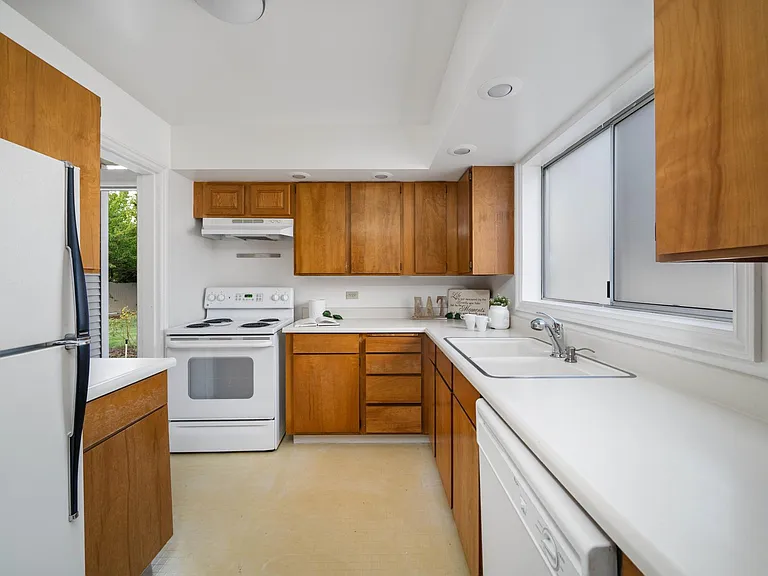 3rd Ave NW — Photo 7