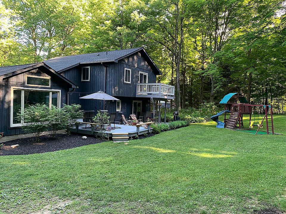 2nd image of 17150 Creighton Dr