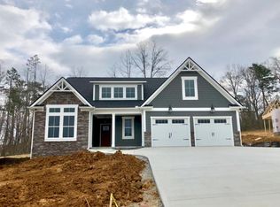 2290 Clearmill Dr, Lenoir City, TN 37772