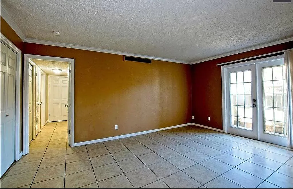 Building Photo - 315 Wymore Rd #100