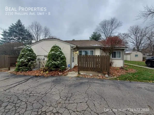 2150 Phillips Ave APT B, Holt, MI 48842
