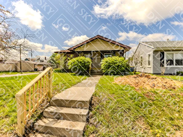 1423 S Ebright St, Muncie, IN 47302