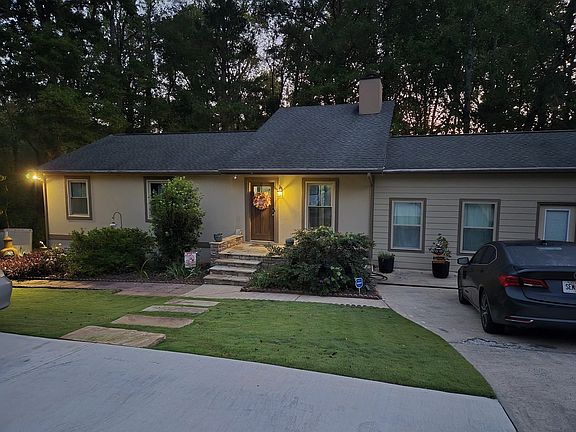 2nd image of 1010 Deni Ct