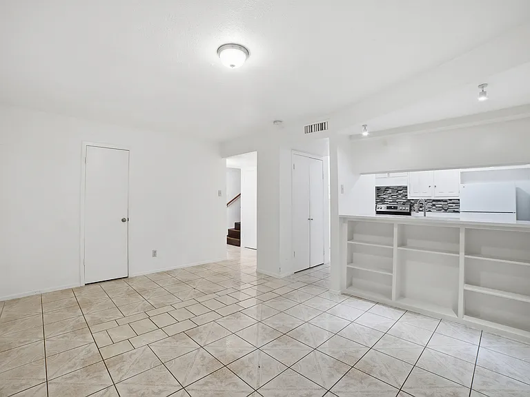 334 Valley Park Dr — Photo 12