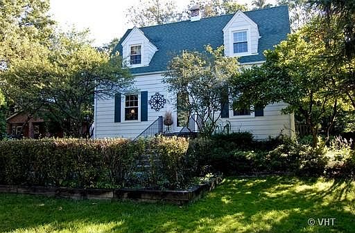 1st image of 145 N Oakwood Dr