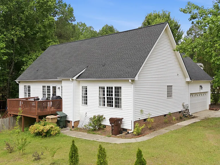 221 Black Forest Dr — Photo 10
