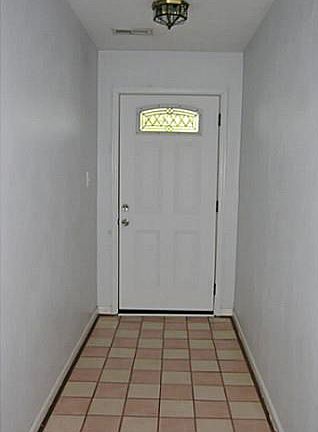 2nd image of 1913 Bizet Ct