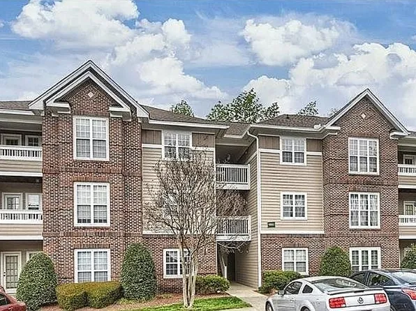 9811 Campus Walk Ln APT C, Charlotte, NC 28262