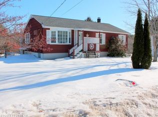 705 College St, Lewiston, ME 04240