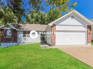 306 W Sierra Dr, Raymore, MO 64083