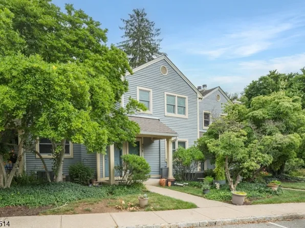 40 Loantaka Way APT F, Madison, NJ 07940
