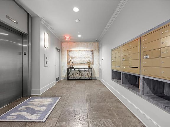 3rd image of 220 Decatur St Ste 301