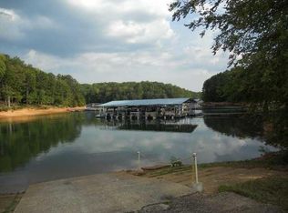 105 Apricot Ln, Westminster, SC 29693