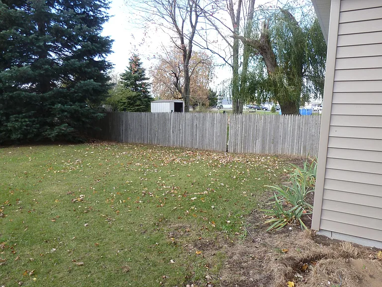 140 Willow St — Photo 4