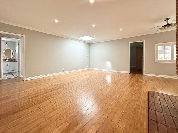2nd image of 1219 Dell Dr