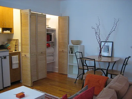 Rented by Ruth Goldman Real Estate | media 29