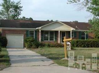 5010 Lord Tennyson Dr, Wilmington, NC 28405