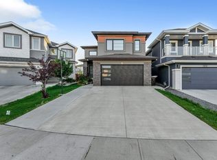 1935 19th Ave NW, Edmonton, AB T6T 2K8