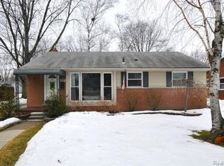 11029 Flamingo St, Livonia, MI 48150
