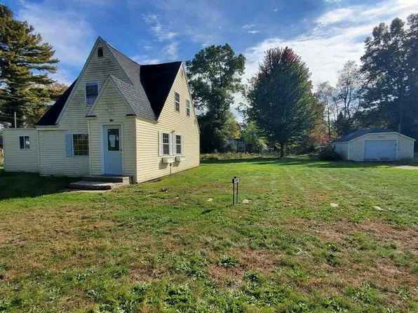 2991 Violet Ave, Muskegon, MI 49442