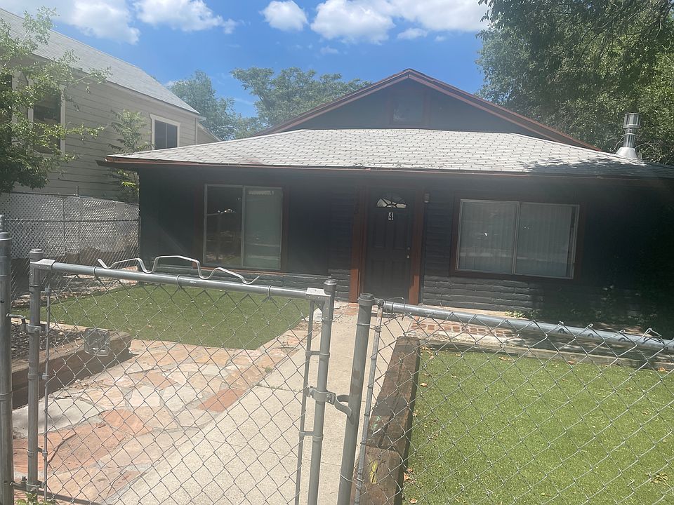 1st image of 228 N Marina St #1