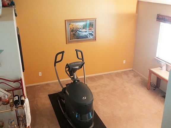 FRONT ROOM 