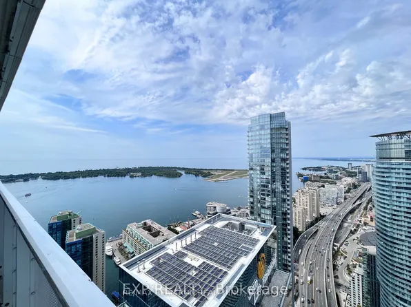 100 Harbour St, Toronto, ON