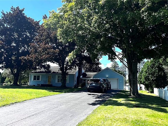 3rd image of 411 Watkins Rd