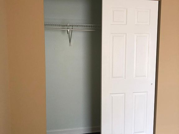 2nd image of 108 E Southern Dr