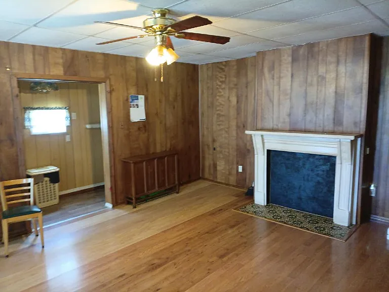 1326 Parkway Ave — Photo 4