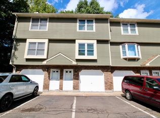 680 N Colony St APT 26, Meriden, CT 06450