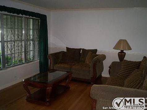 5th image of 4827 Cambray Dr