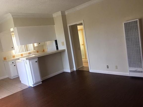 5th image of 140 S Mariposa Ave #Nhg1fpg8v