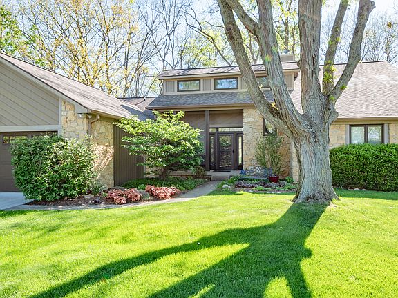 2nd image of 208 Sedwick Ct