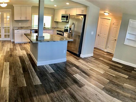 5th image of 3446 Bainbridge Dr