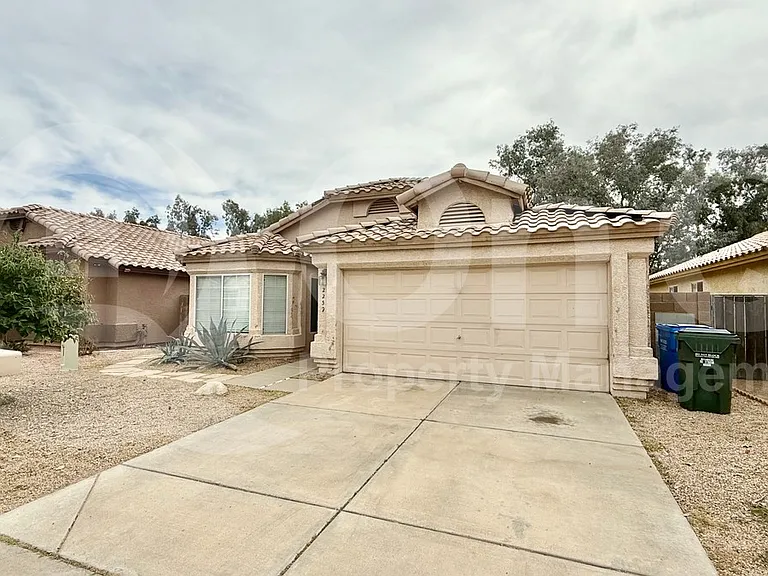2239 E Morrow Dr — Photo 20