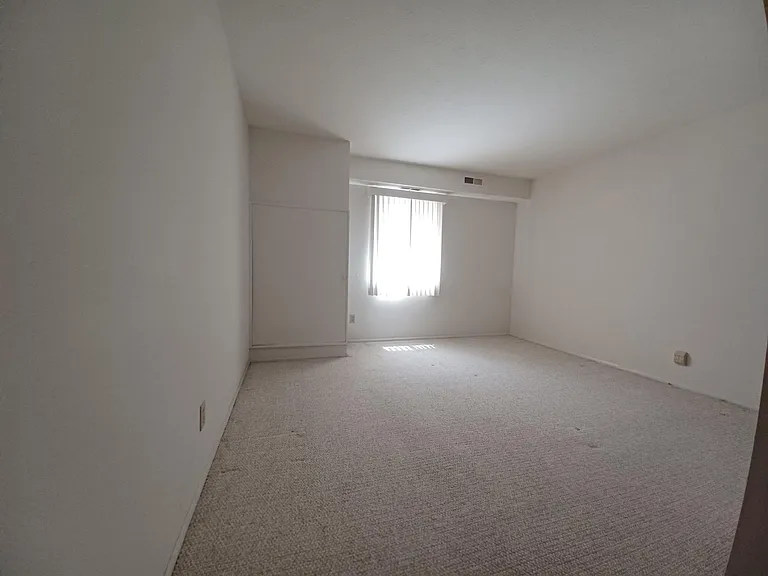 3675 Clague Rd #318 — Photo 7